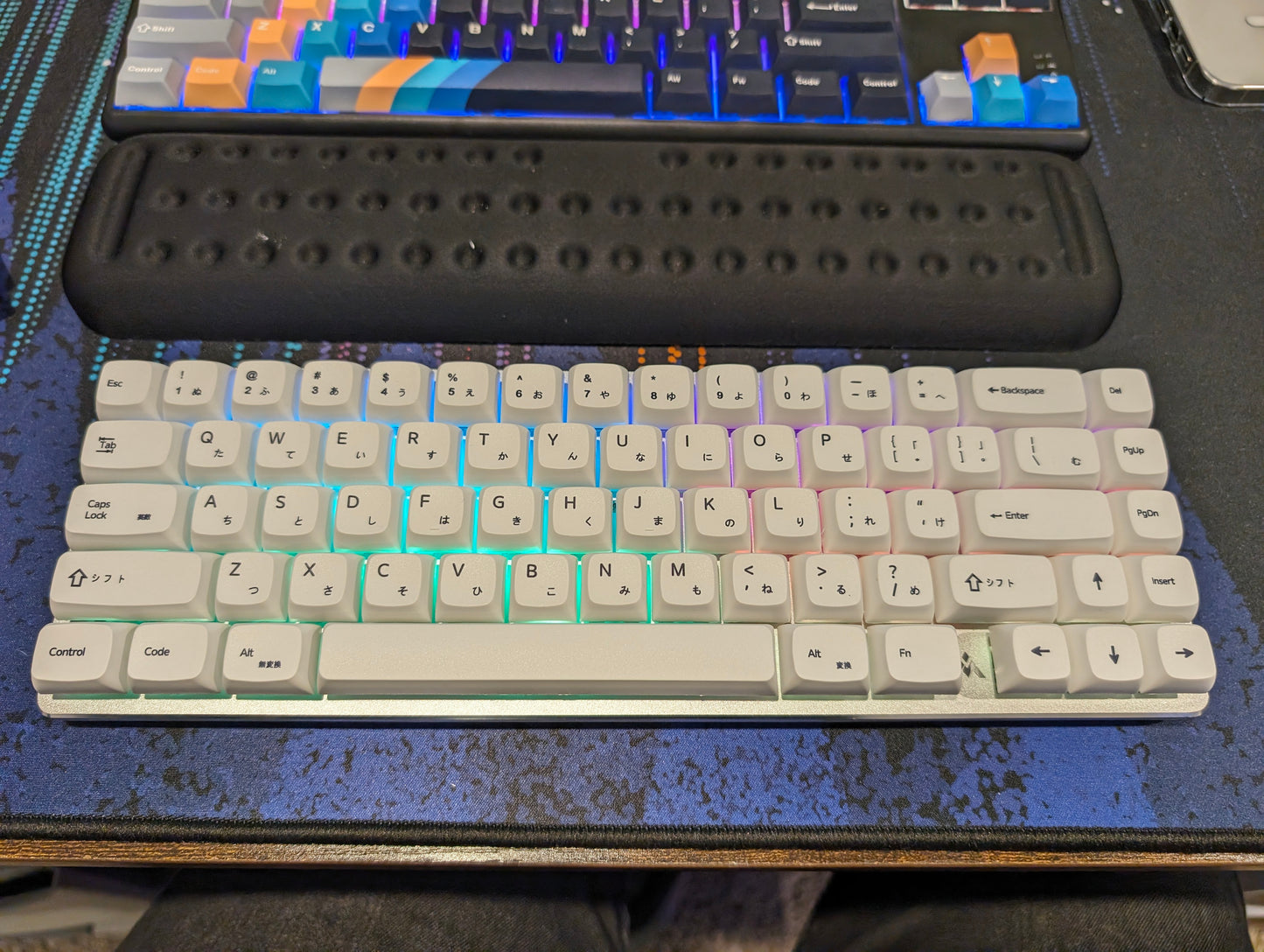 Portable Floating 65% Wireless/Wired Mechanical Keyboard