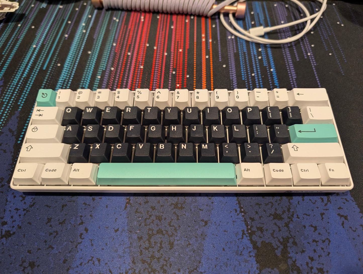 Sleek White 60% Razeak Compact Linear Keyboard