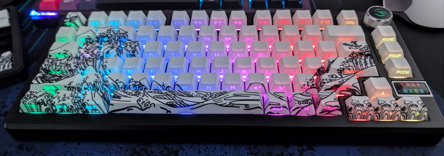 White Waves of Kanagawa 75% Shine Through Keyboard